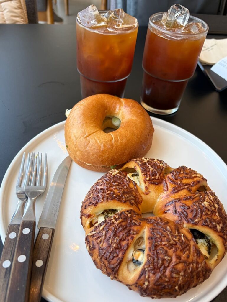 달리아커피 단장면 빵과 커피